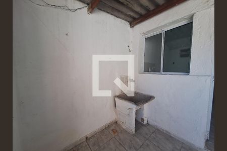 Casa para alugar com 1 quarto, 20m² em Parque Maria Helena, Suzano