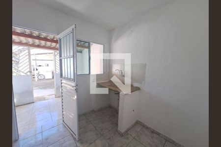 Casa para alugar com 1 quarto, 20m² em Parque Maria Helena, Suzano
