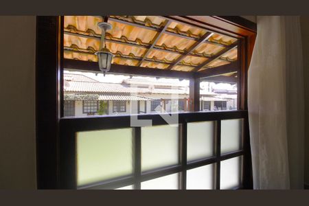 Sala de casa de condomínio para alugar com 2 quartos, 66m² em Ogiva, Cabo Frio