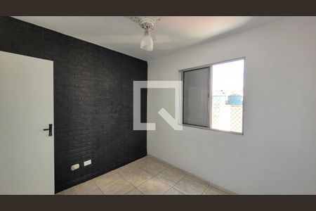 Quarto 01 de apartamento para alugar com 2 quartos, 55m² em Vila Maria Augusta, Itaquaquecetuba