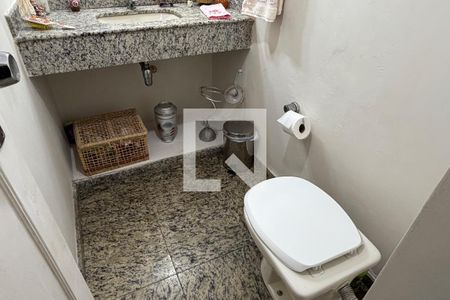 Lavabo de casa para alugar com 4 quartos, 200m² em Aparecida, Santos