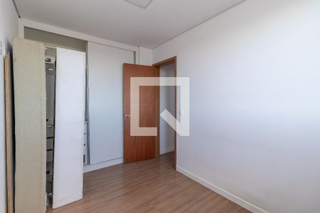 Quarto 2 de apartamento para alugar com 2 quartos, 44m² em Rio Branco, Belo Horizonte