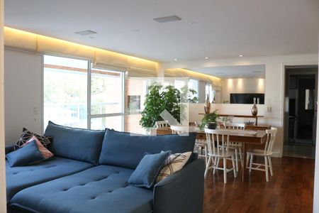 Sala de apartamento à venda com 3 quartos, 130m² em Vila Ipojuca, São Paulo