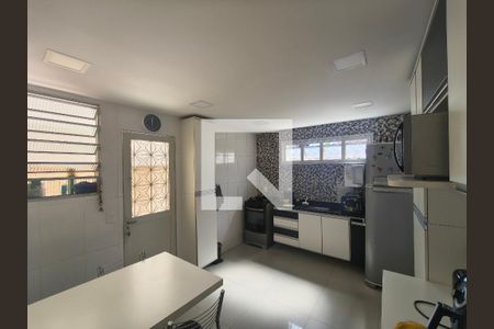 Cozinha de casa de condomínio para alugar com 3 quartos, 197m² em Taquara, Rio de Janeiro
