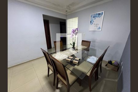 Casa à venda com 4 quartos, 217m² em Riacho Fundo, Brasília