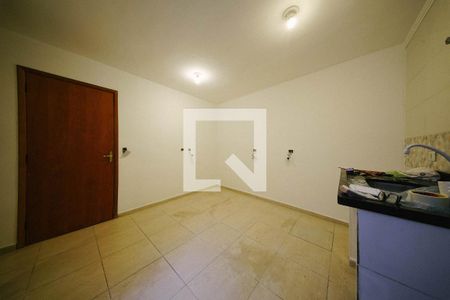 Apartamento para alugar com 1 quarto, 27m² em Vila Nhocuné, São Paulo