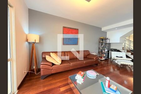 Sala  de casa de condomínio para alugar com 4 quartos, 180m² em Santo Amaro, São Paulo