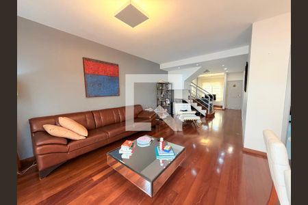 Sala  de casa de condomínio para alugar com 4 quartos, 180m² em Santo Amaro, São Paulo