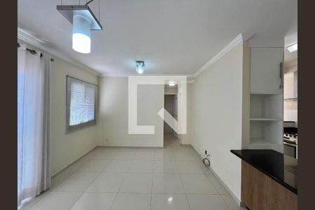 Sala de apartamento para alugar com 2 quartos, 55m² em Jardim Chapadão, Campinas