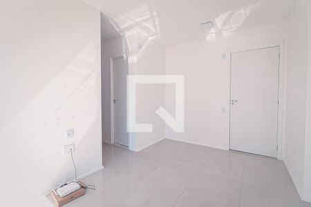 Sala de apartamento para alugar com 2 quartos, 42m² em Parque Amazonia, Goiânia