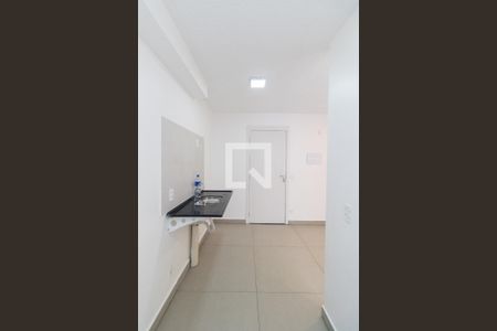 Cozinha e Área de Serviço de casa para alugar com 2 quartos, 39m² em Jardim America da Penha, São Paulo
