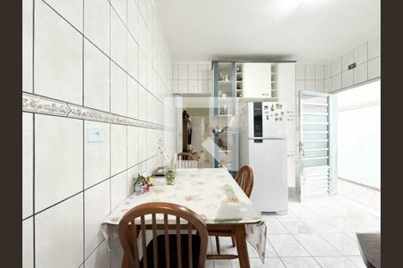Casa à venda com 3 quartos, 148m² em Jardim Santa Terezinha (Pedreira), Diadema