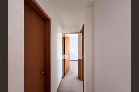 Corredor de apartamento para alugar com 2 quartos, 135m² em Recreio dos Bandeirantes, Rio de Janeiro