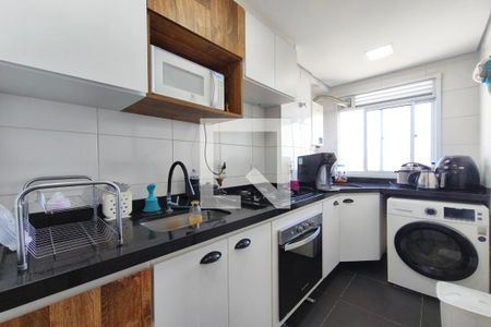 Cozinha de apartamento para alugar com 2 quartos, 47m² em Vila São Bernardo, Campinas