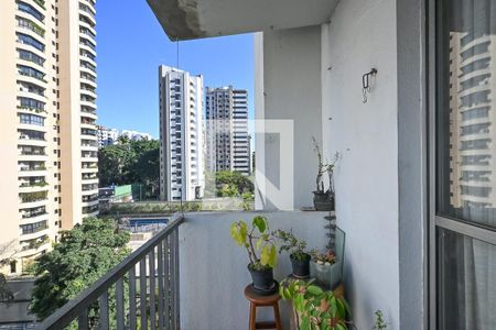 Varanda de apartamento à venda com 2 quartos, 67m² em Real Parque, São Paulo