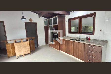 Cozinha de casa para alugar com 3 quartos, 310m² em Rio Tavares, Florianópolis