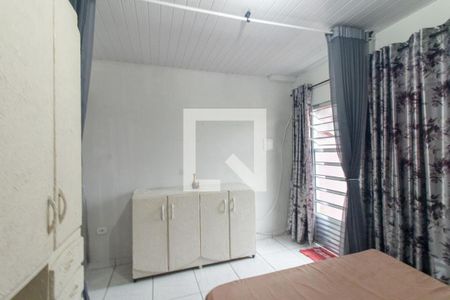 Sala/Quarto de kitnet/studio para alugar com 1 quarto, 35m² em Sítio Cercado, Curitiba