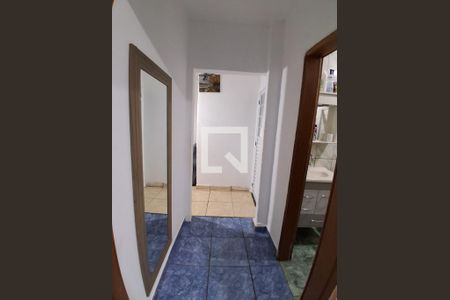 Corredor de casa à venda com 5 quartos, 120m² em Vila Aeroporto, Campinas