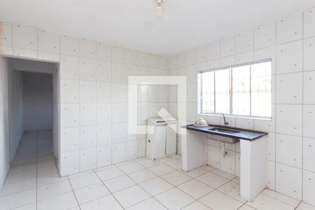 Cozinha de casa para alugar com 1 quarto, 44m² em Jardim Casa Pintada, São Paulo