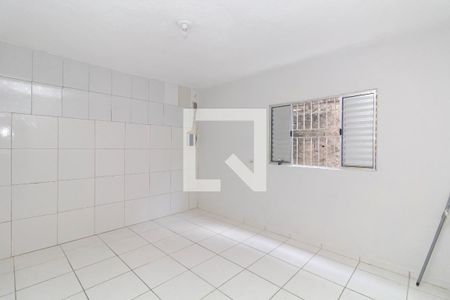 Quarto de casa para alugar com 1 quarto, 45m² em Jardim Casa Pintada, São Paulo