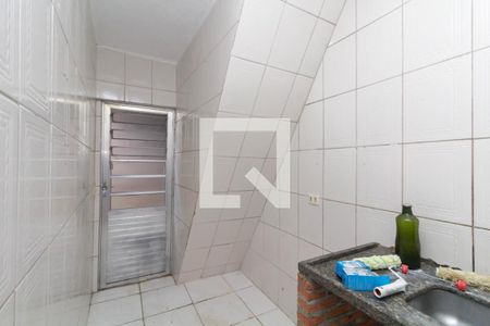 Cozinha de casa para alugar com 1 quarto, 45m² em Jardim Casa Pintada, São Paulo