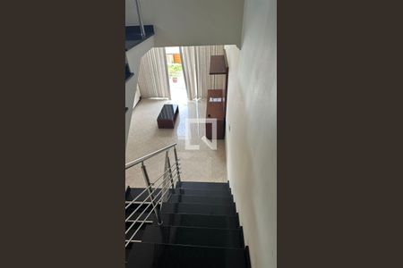 Sala de casa de condomínio para alugar com 3 quartos, 280m² em Parque Santana, Mogi das Cruzes