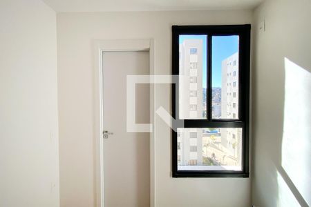 Suite de apartamento para alugar com 2 quartos, 55m² em Estoril, Belo Horizonte