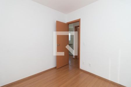 Quarto 2 de apartamento para alugar com 2 quartos, 40m² em Restinga, Porto Alegre
