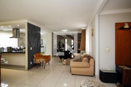 Sala de Estar de casa de condomínio para alugar com 4 quartos, 380m² em Jardim Sao Paulo Ii, Cotia