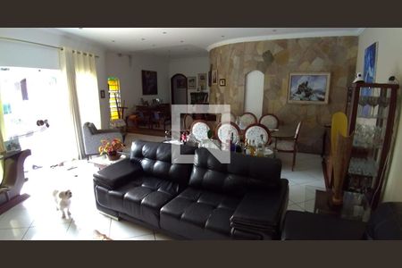 Sala de casa para alugar com 4 quartos, 366m² em Bairro dos Casa, São Bernardo do Campo