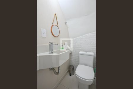 Lavabo de casa para alugar com 3 quartos, 407m² em Parque Monte Alegre, Taboão da Serra