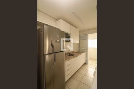 Cozinha  de apartamento à venda com 2 quartos, 60m² em Real Parque, São Paulo