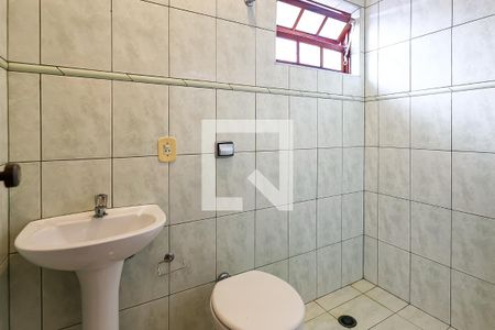 Banheiro edicula de casa à venda com 3 quartos, 205m² em Solar de Itamaracá, Indaiatuba