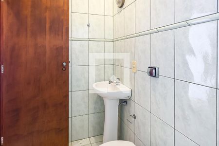 Banheiro edicula de casa à venda com 3 quartos, 205m² em Solar de Itamaracá, Indaiatuba