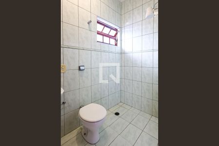 Banheiro edicula de casa à venda com 3 quartos, 205m² em Solar de Itamaracá, Indaiatuba