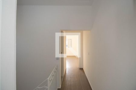 Corredor de casa para alugar com 2 quartos, 88m² em Vila Gopouva, Guarulhos