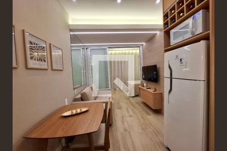 Sala/Cozinha de apartamento à venda com 1 quarto, 28m² em Botafogo, Rio de Janeiro