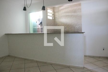 Sala/Cozinha de apartamento para alugar com 1 quarto, 60m² em Jardim Esperança, Cabo Frio