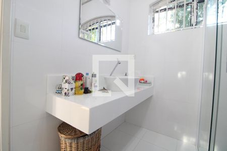 Banheiro da suíte 1 de casa à venda com 3 quartos, 194m² em Interlagos, São Paulo