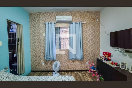 Quarto 1 de casa à venda com 3 quartos, 200m² em Brás de Pina, Rio de Janeiro