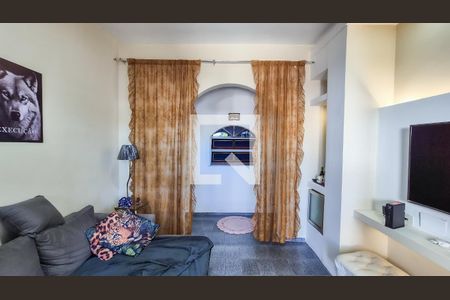 Sala de casa à venda com 3 quartos, 200m² em Brás de Pina, Rio de Janeiro