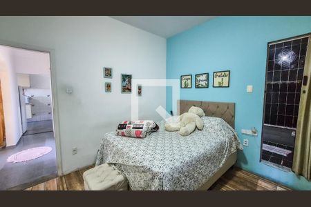 Quarto 1 de casa à venda com 3 quartos, 200m² em Brás de Pina, Rio de Janeiro