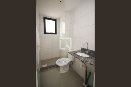 Banheiro de apartamento para alugar com 1 quarto, 34m² em Lomba do Pinheiro, Porto Alegre
