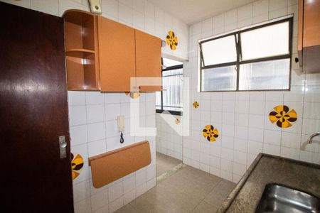 Cozinha  de apartamento para alugar com 4 quartos, 94m² em Coração Eucarístico, Belo Horizonte