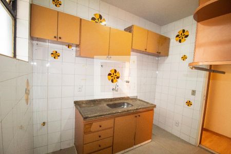Cozinha  de apartamento para alugar com 4 quartos, 94m² em Coração Eucarístico, Belo Horizonte