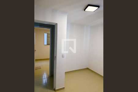 Quarto de apartamento à venda com 2 quartos, 45m² em Jardim Tamoio, Jundiaí
