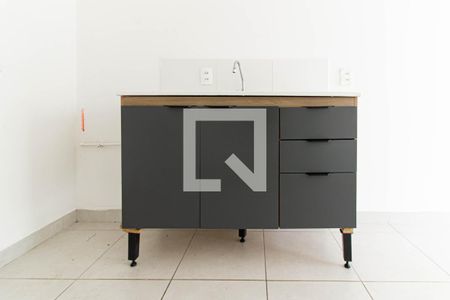 Cozinha / Área de Serviço de apartamento para alugar com 1 quarto, 33m² em Parque Industrial Tomas Edson, São Paulo