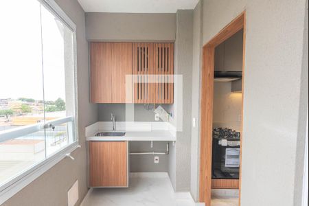 Sacada da Sala de apartamento para alugar com 2 quartos, 65m² em Jardim Nova Europa, Campinas