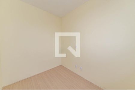 Quarto 1 de apartamento para alugar com 2 quartos, 34m² em Jardim São Luís, São Paulo