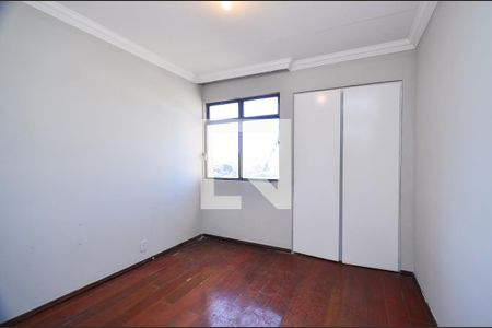 Quarto 1 de apartamento para alugar com 2 quartos, 59m² em Santa Tereza, Belo Horizonte